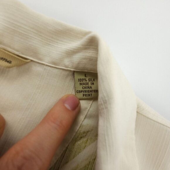 TOMMY BAHAMA 100% Silk Old Money Button Down Hawaiian Shirt Large Cream Resort - Picture 8 of 8